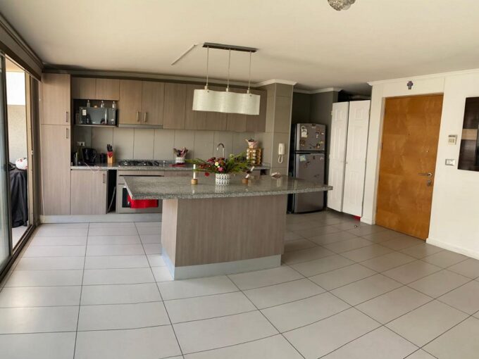 DEPARTAMENTO UBICADO EN LUIS VALENZUELA ARIS, MACUL.